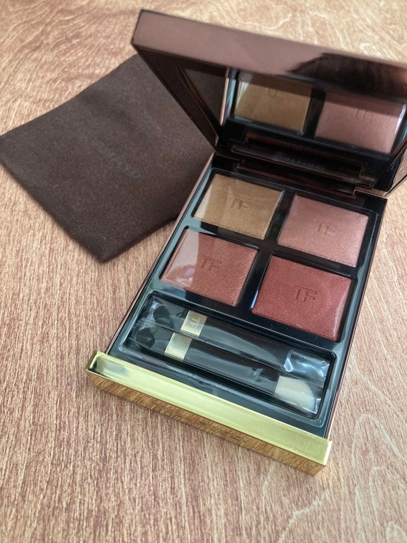 【新品未使用】TOM FORD アイカラークォード 40A ゴールデンアワー