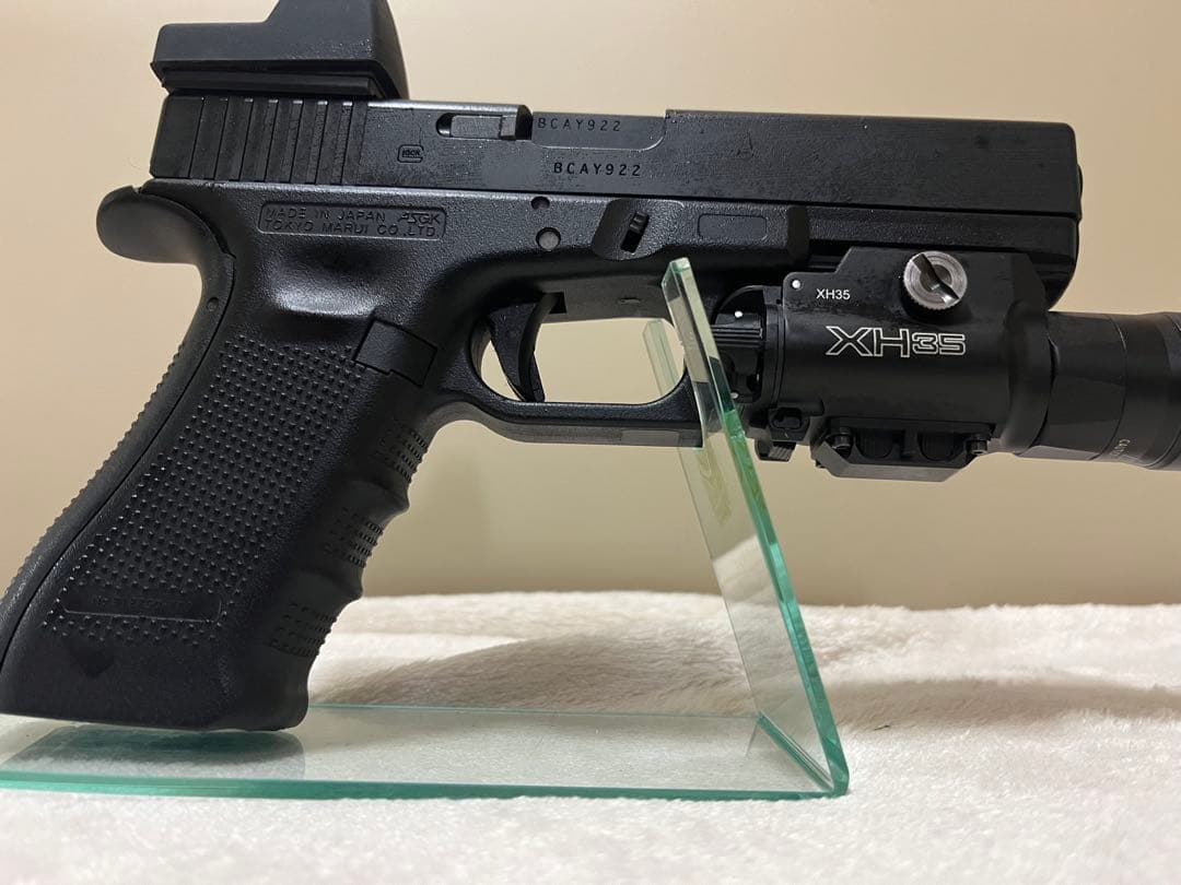 GLOCK 17 Gen4 ブラック エアガン ※XH35ライトは付属しません。 mqdefault.jpg