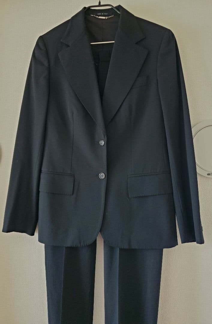 美品 GUCCI イタリア製 サイズ44 13号程度 XL 黒パンツスーツ