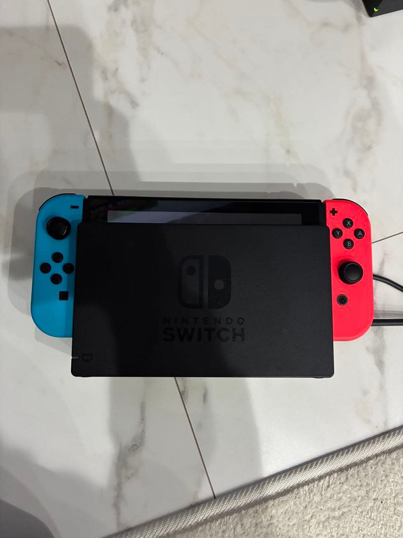 Nintendo Switch 本体 青/赤　箱なし