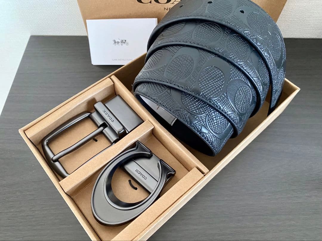 SALE♪コーチ　新品　リバーシブル　シグネチャー　バックル回転可能　セット