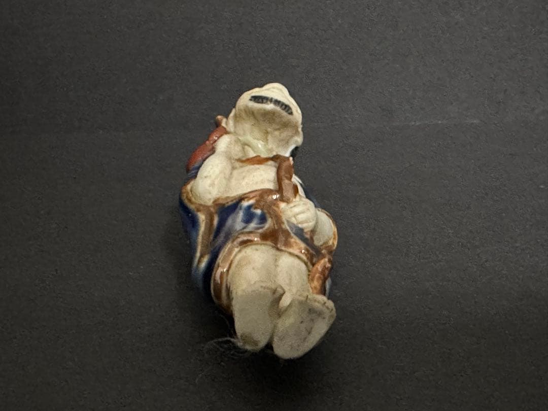 根付(netsuke)】陶器 瑠璃鉄釉鉄拐仙人根付 江戸時代 - メルカリ