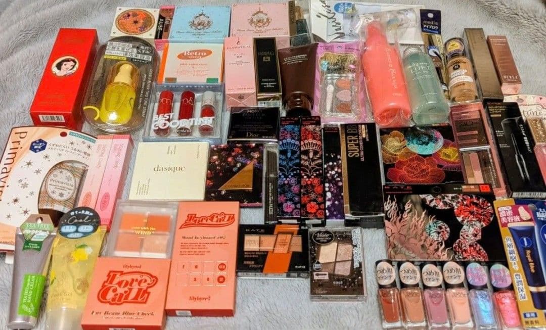 【SALE】新品コスメ50点以上 まとめ売り/バラ売り不可