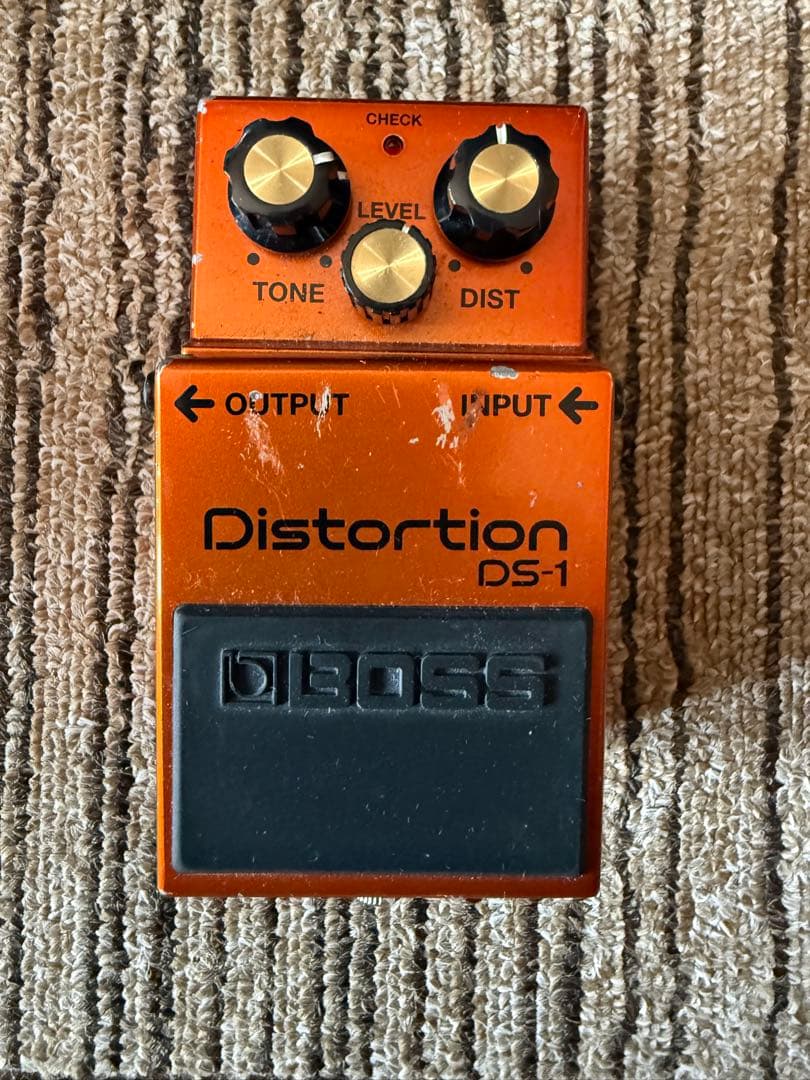 BOSS Distortion DS-1 50周年記念 箱付き