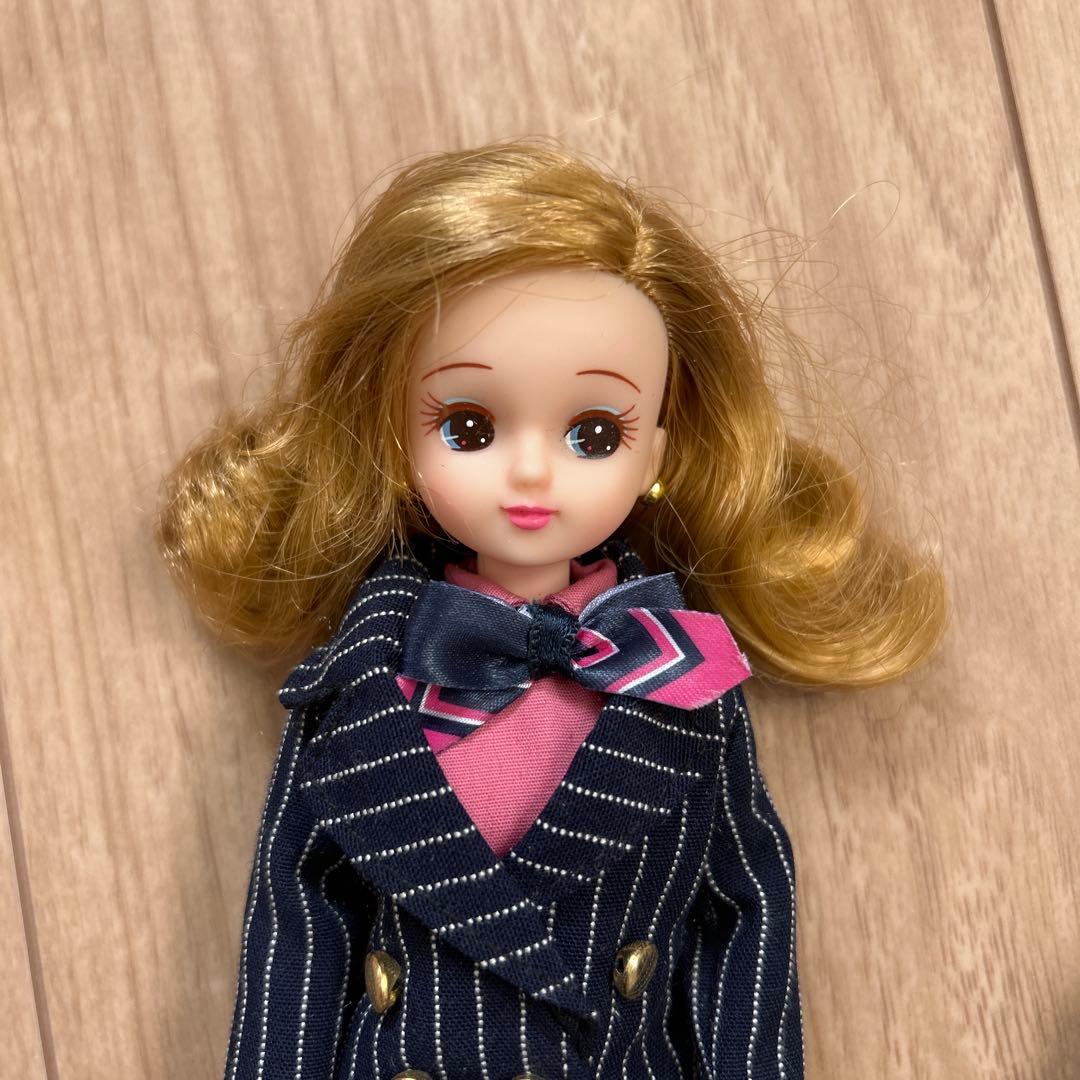 リカちゃん 人形 ANA50周年記念 キャビン・アテンダント 1体 - メルカリ