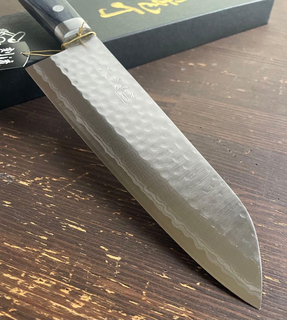 増谷刃物 訓平作 三徳包丁 VG10ステンレス 積層槌目（刻流）口金有 紺