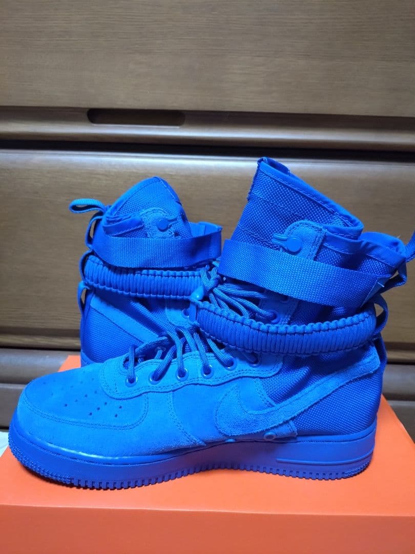 \"ナイン\"NIKEエアフォース1スペシャルフィールド青