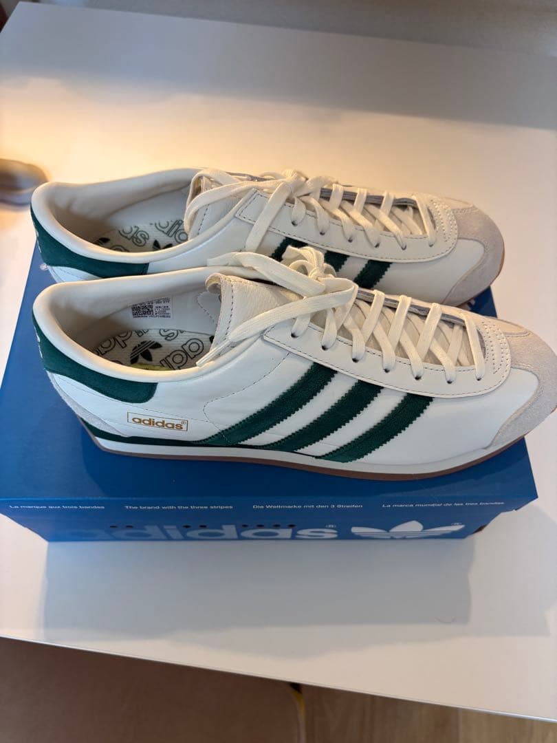 adidas スニーカー ホワイト/グリーン adidas（アディダス） adidas originals スニーカー GAZELLE JI0208