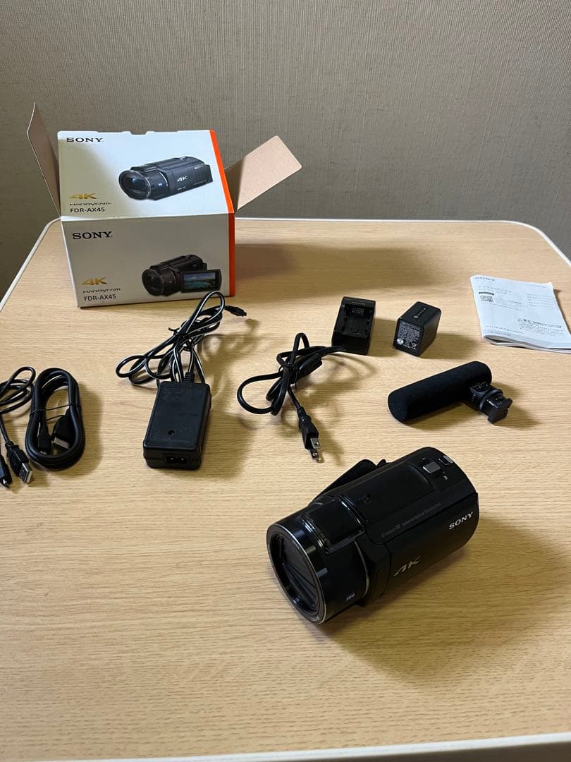 美品】SONY FDR-AX45 4Kビデオカメラ（ブラック）　おまけ付き Amazon | SONY(ソニー) 4K ビデオカメラ Handycam FDR-AX45(2018年