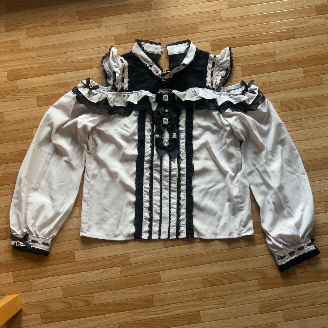 リズリサ長袖ブラウス