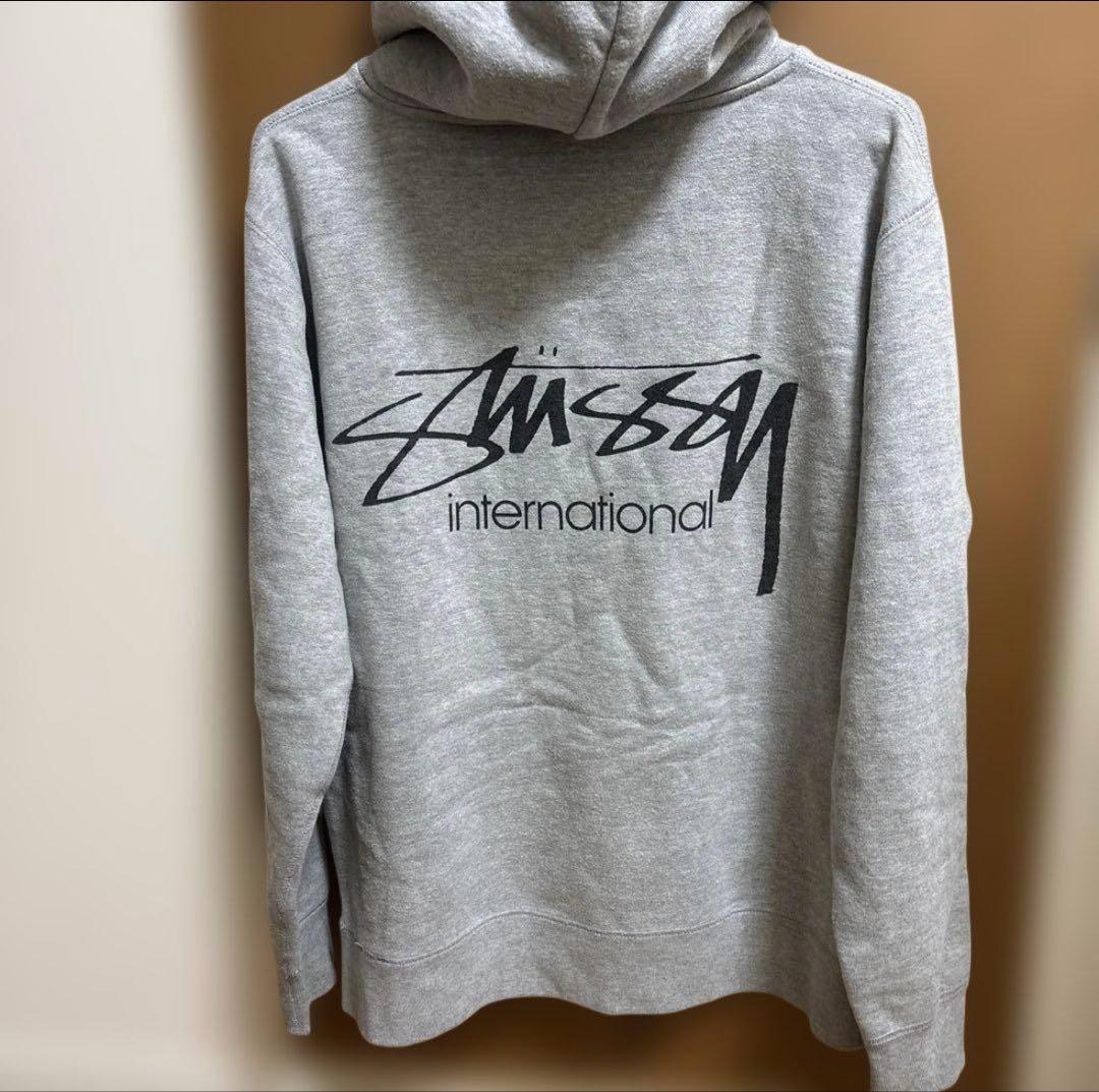 Stussy グレー パーカー Mサイズ - メルカリ