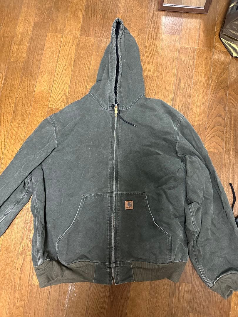 Carhartt フード付きジャケット カーキー