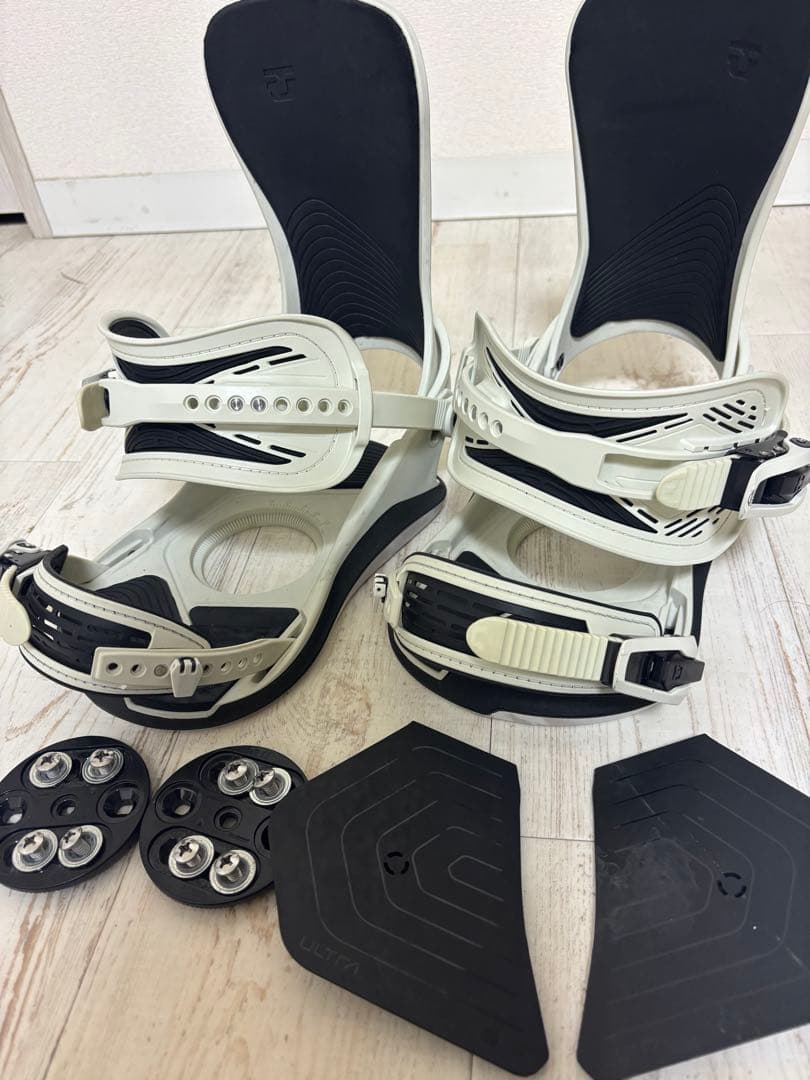 UNION ULTRA 23-24 Mサイズ（BONE WHITE） Union Ultra Snowboard Bindings 2026 – Ski Pro AZ