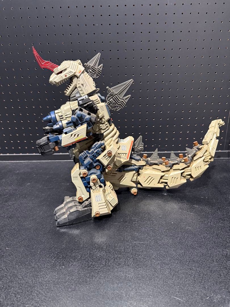 現状　ジャンク　電源不動　ゾイド　キングゴジュラス　トミー