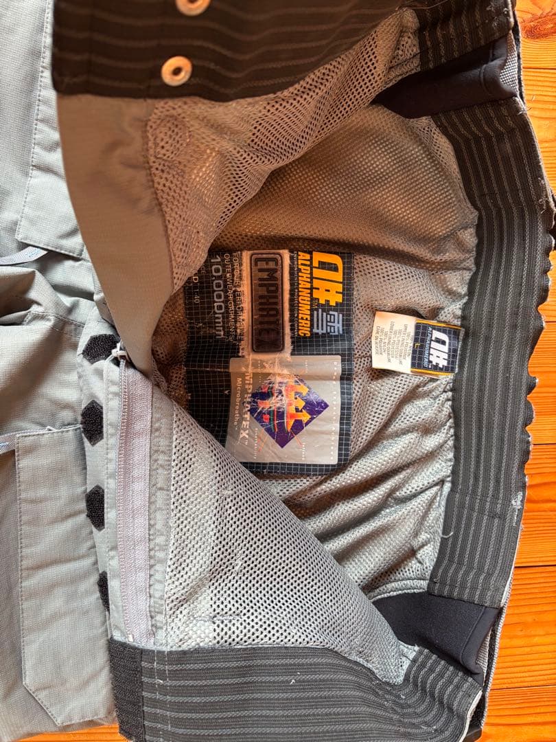 希少/Alphanumeric/アルファヌメリック 】スノーウェア上下セット