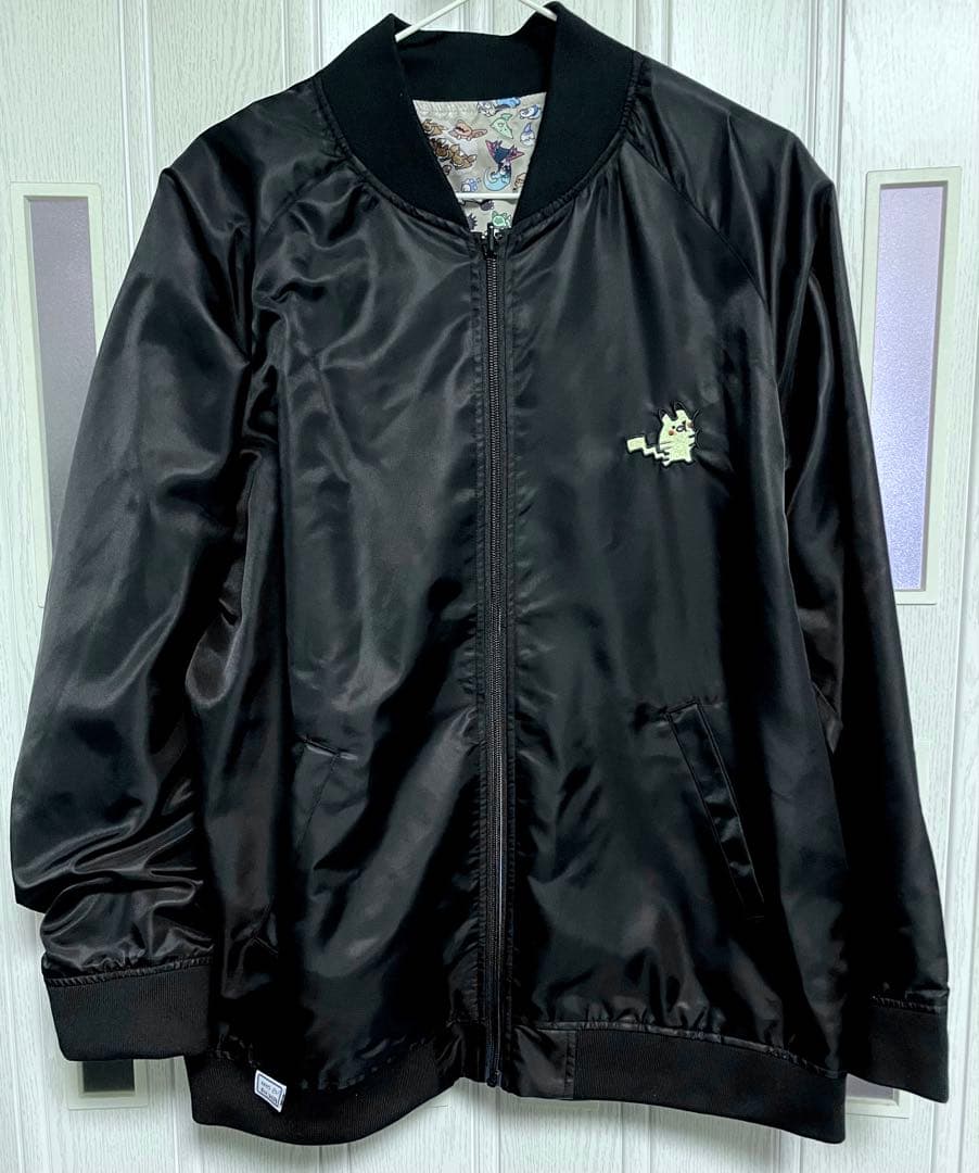 ポケモン 逃 リバーシブルブルゾン Lサイズ - メルカリ