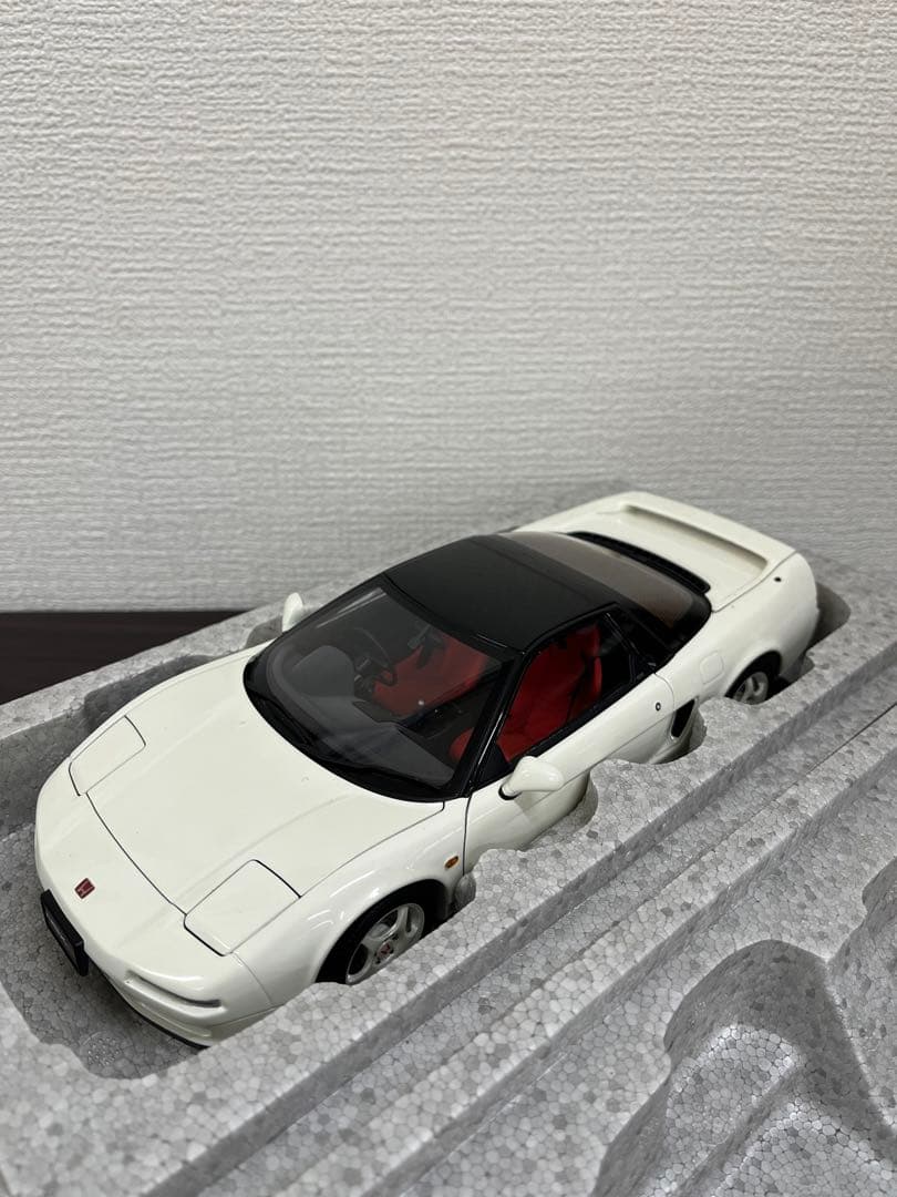 オートアートNSX タイプR チャンピオンシップ ホワイト1/18