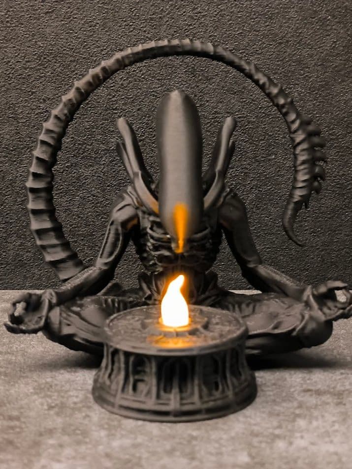 ゼノモーフ　エイリアン　ライト　インテリア　 フィギュア