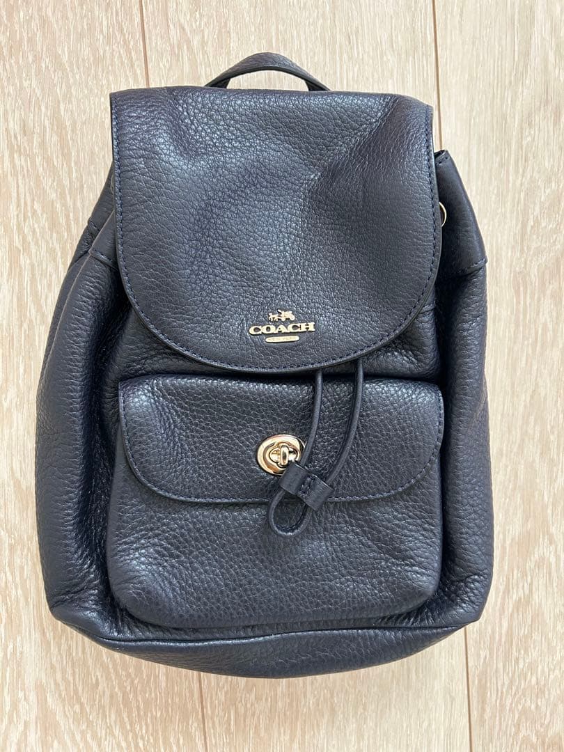 COACH ブラックレザー リュック 中古・古着通販】COACH (コーチ) レザーリュック ブラック｜ブランド