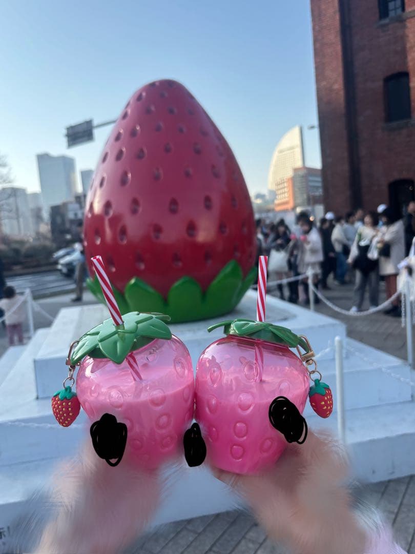 赤レンガ倉庫 ストロベリーフェスティバル2026 いちごミルクコップ