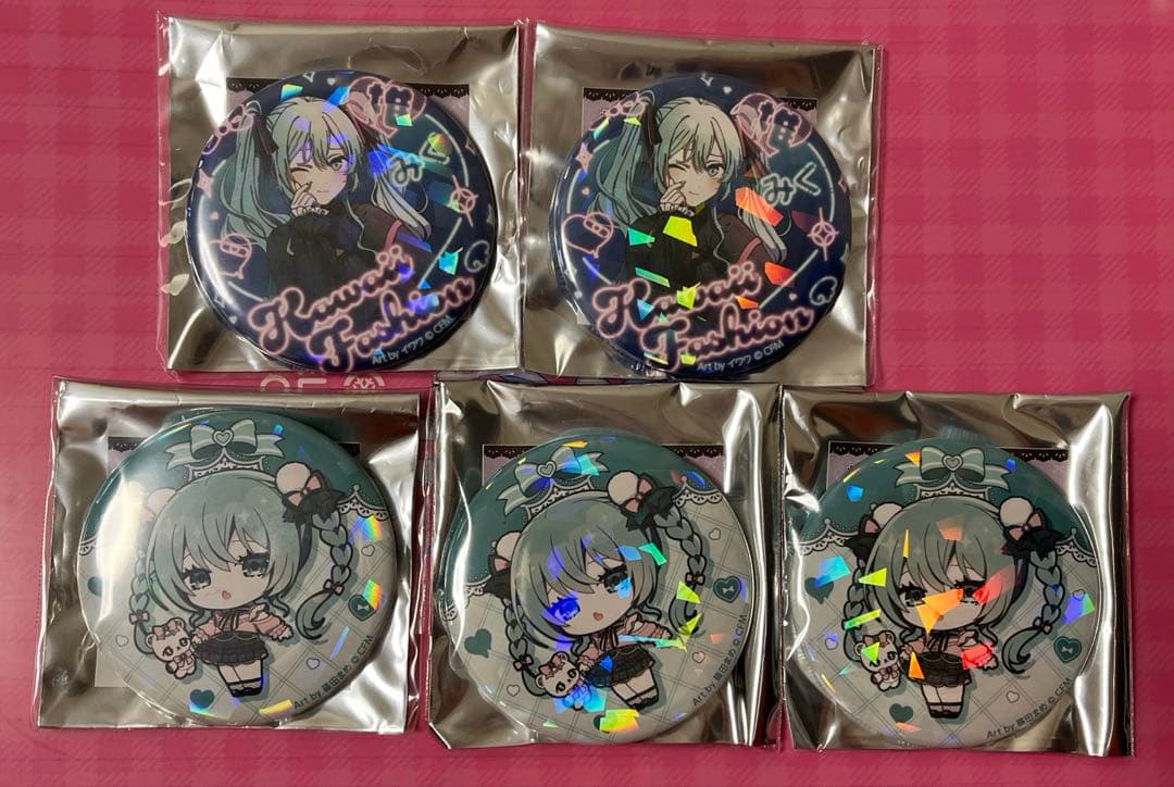 ドンキ 缶バッジ 初音ミク - メルカリ