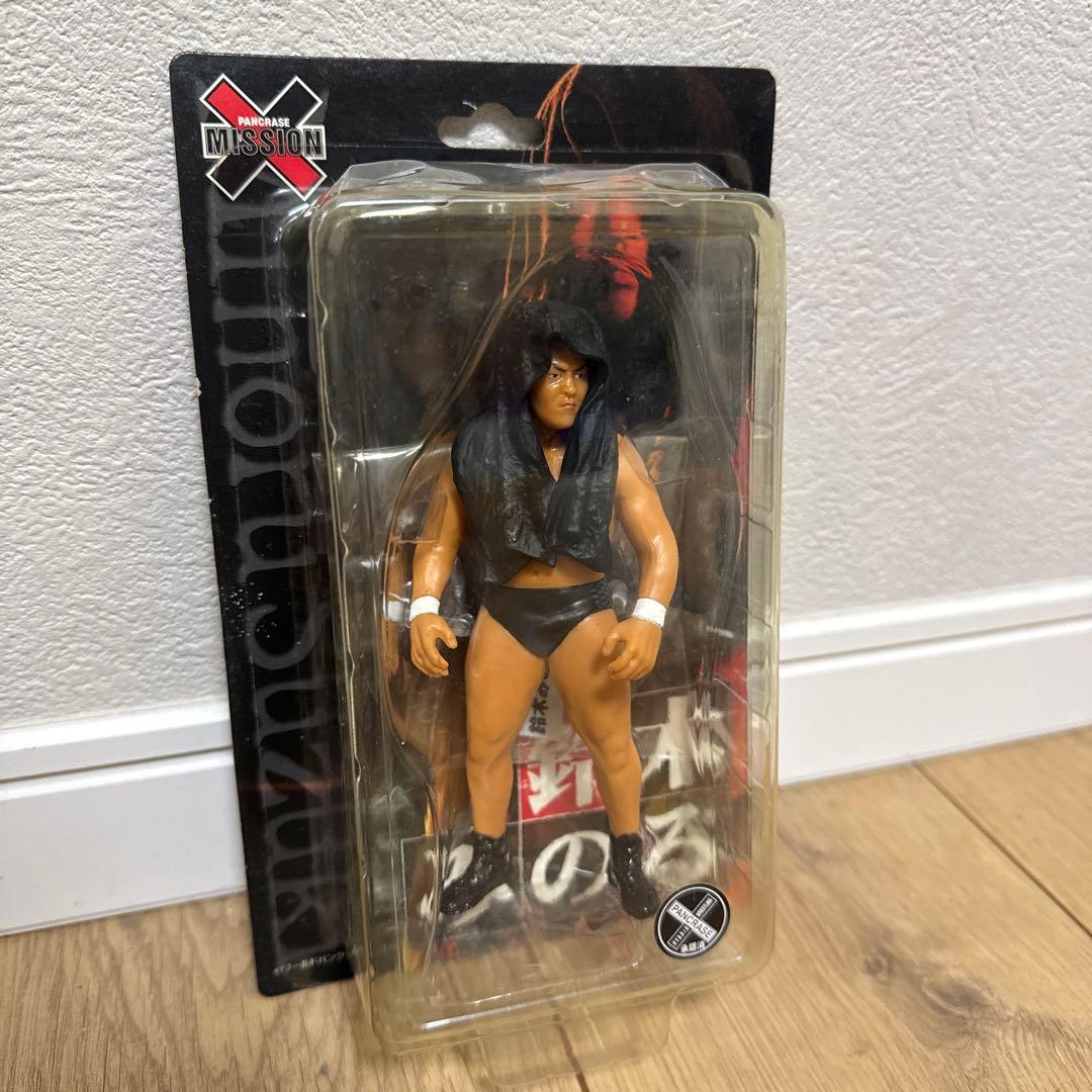 鈴木みのる フィギュア【黒バージョン】 - メルカリ