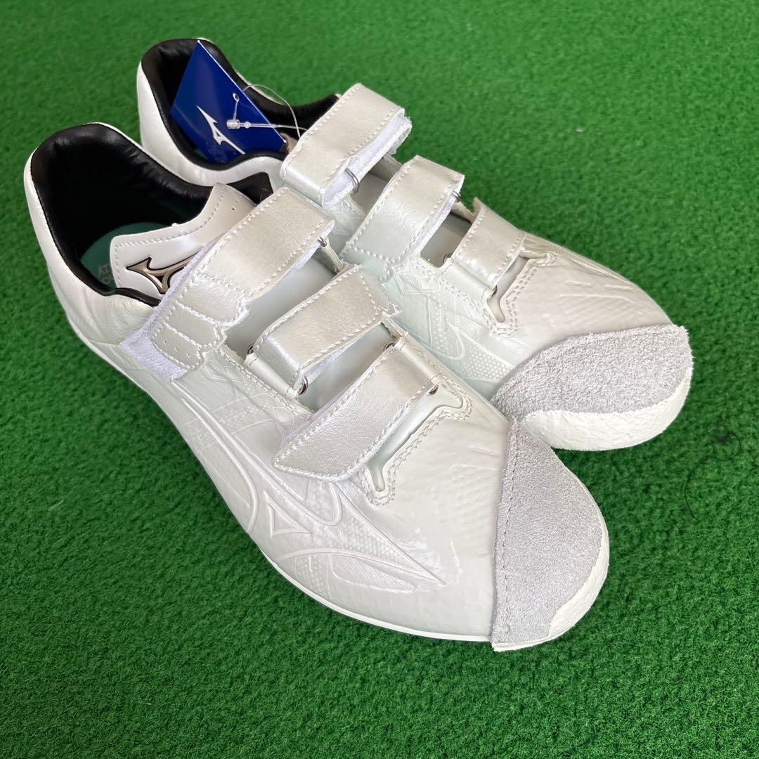 Mizuno ライトレボ 2 ホワイト 野球スパイク　高校野球対応