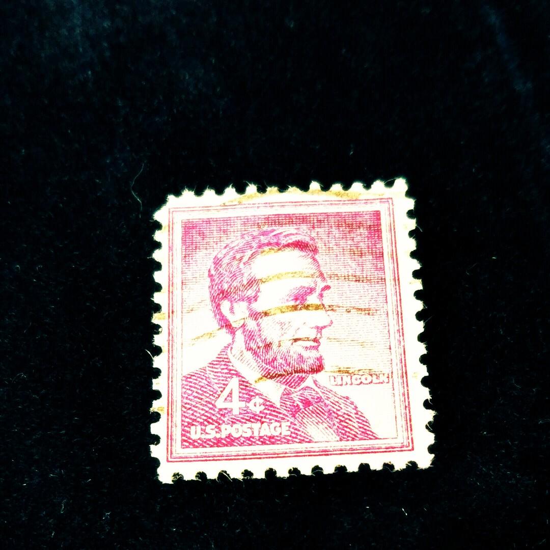 米国ビンテージ使用済切手　4￠リンカーン 20枚パック。1954年エイブラハム・リンカーン大統領の4セント切手。未