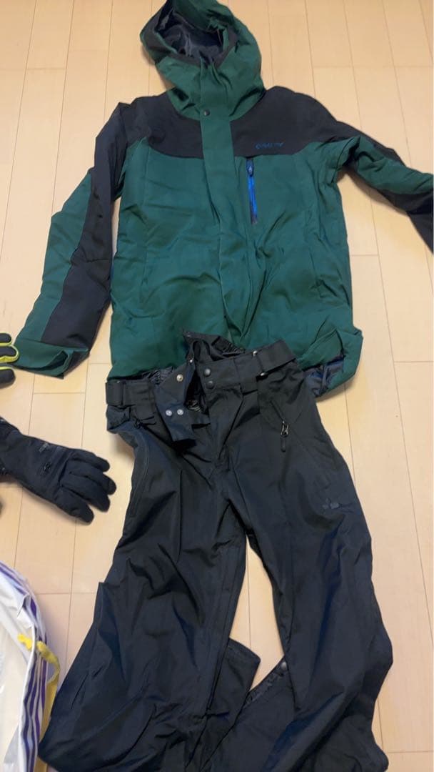 クマさん専用 上OAKLEY スノボウェア