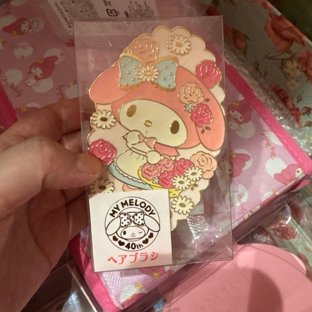 マイメロ 40th ローズラビリンス　ヘアブラシ