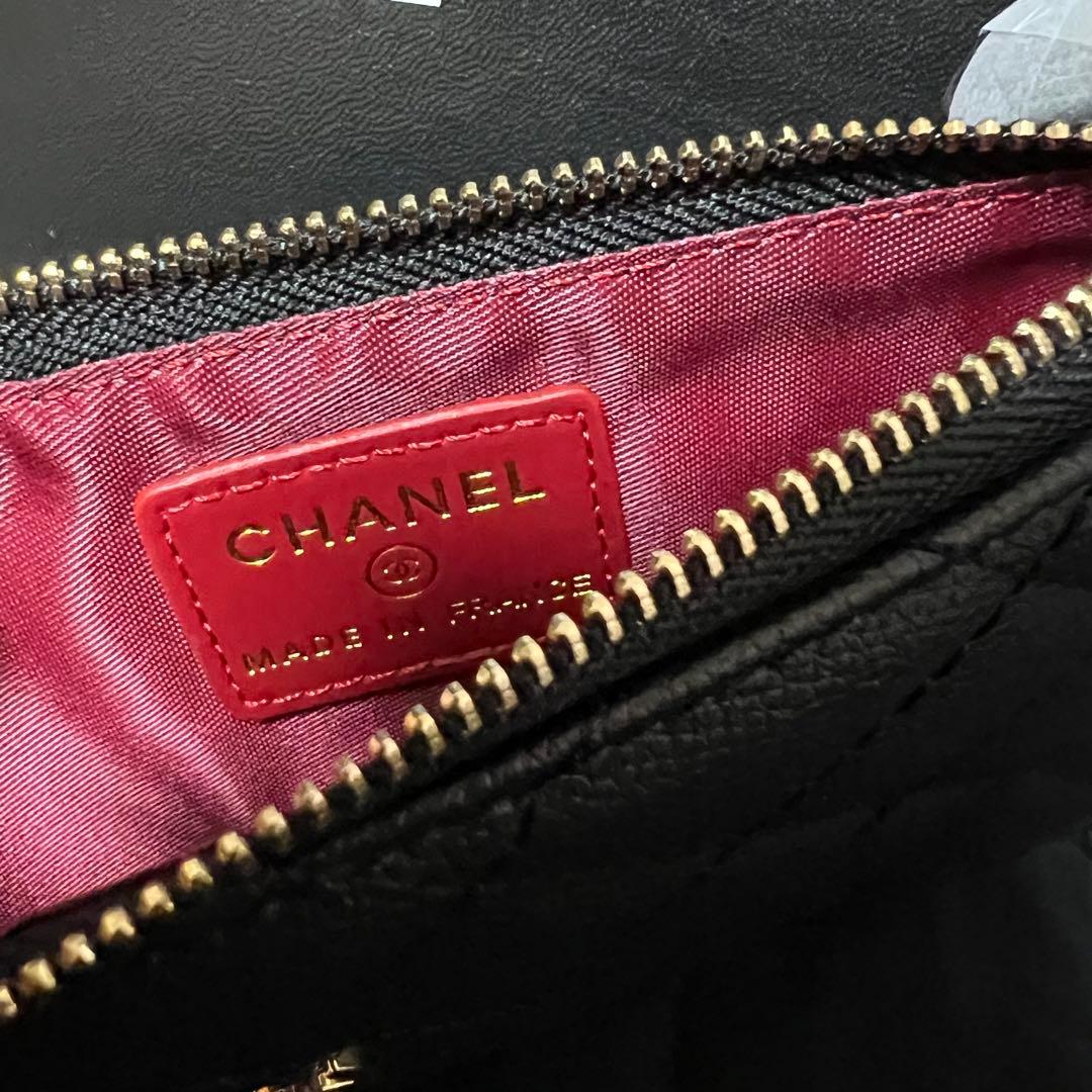 新品♡キャビアキルティング ブラック フラグメントケースカードケース