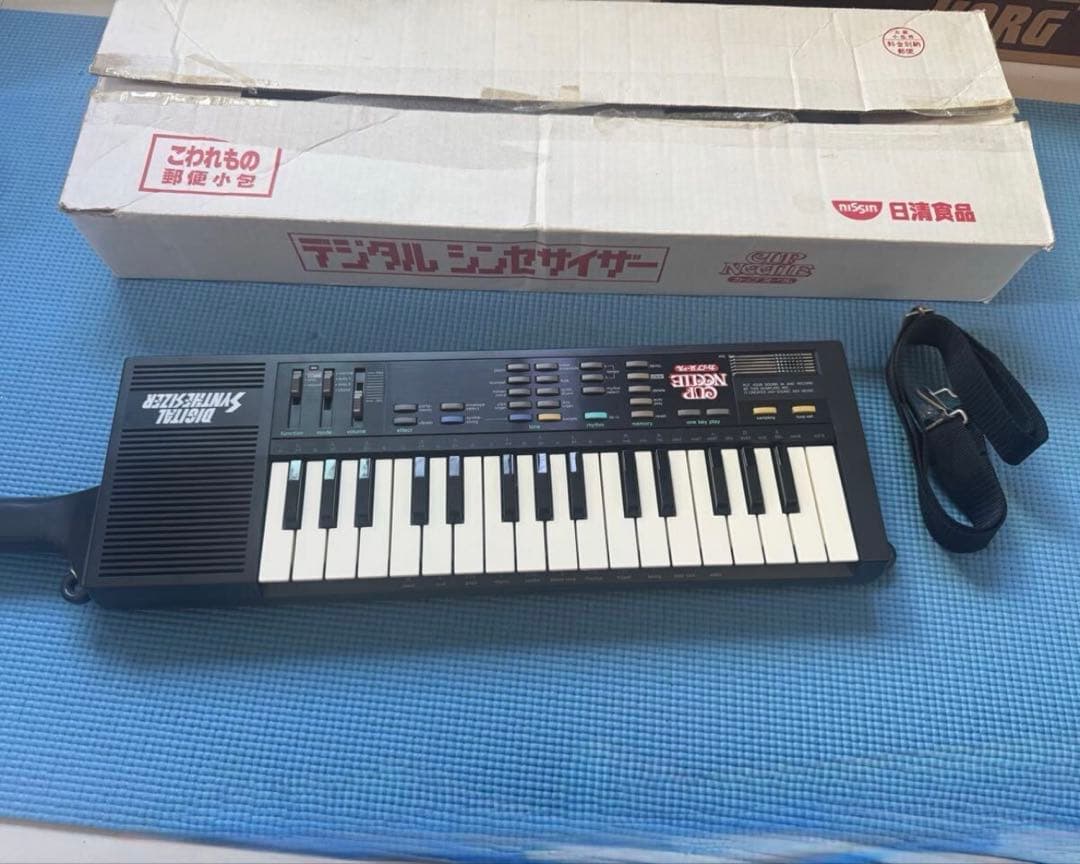 カップヌードル　シンセサイザー CASIO Yahoo!オークション -「casio cz」(楽器、器材) の落札相場・落札価格