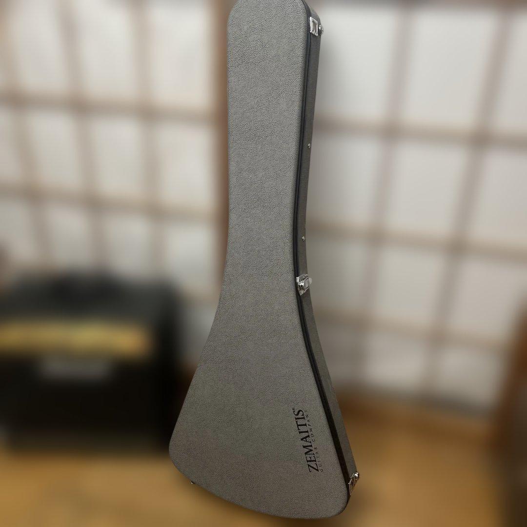 ZEMAITIS V型エレキギター