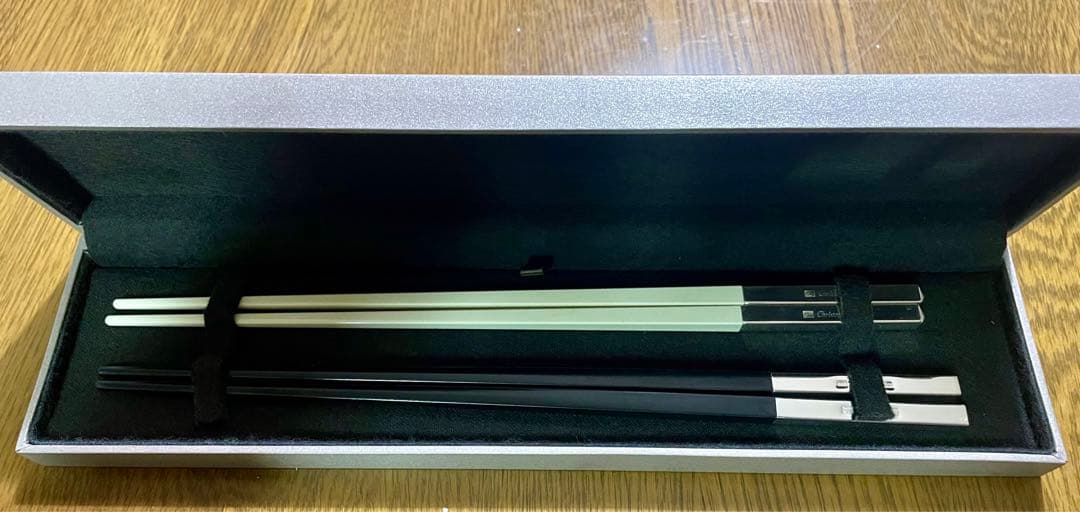 Christofle ペア　箸 クリストフル　白　黒