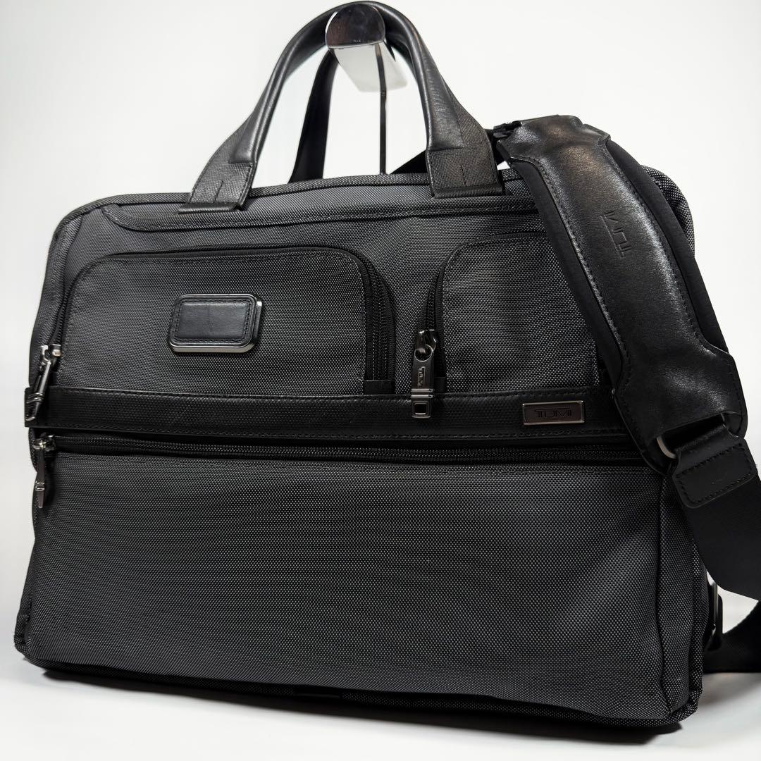 【美品】トゥミ　ビジネスバッグ　2way アルファ2 エクスパンダブル　グレー