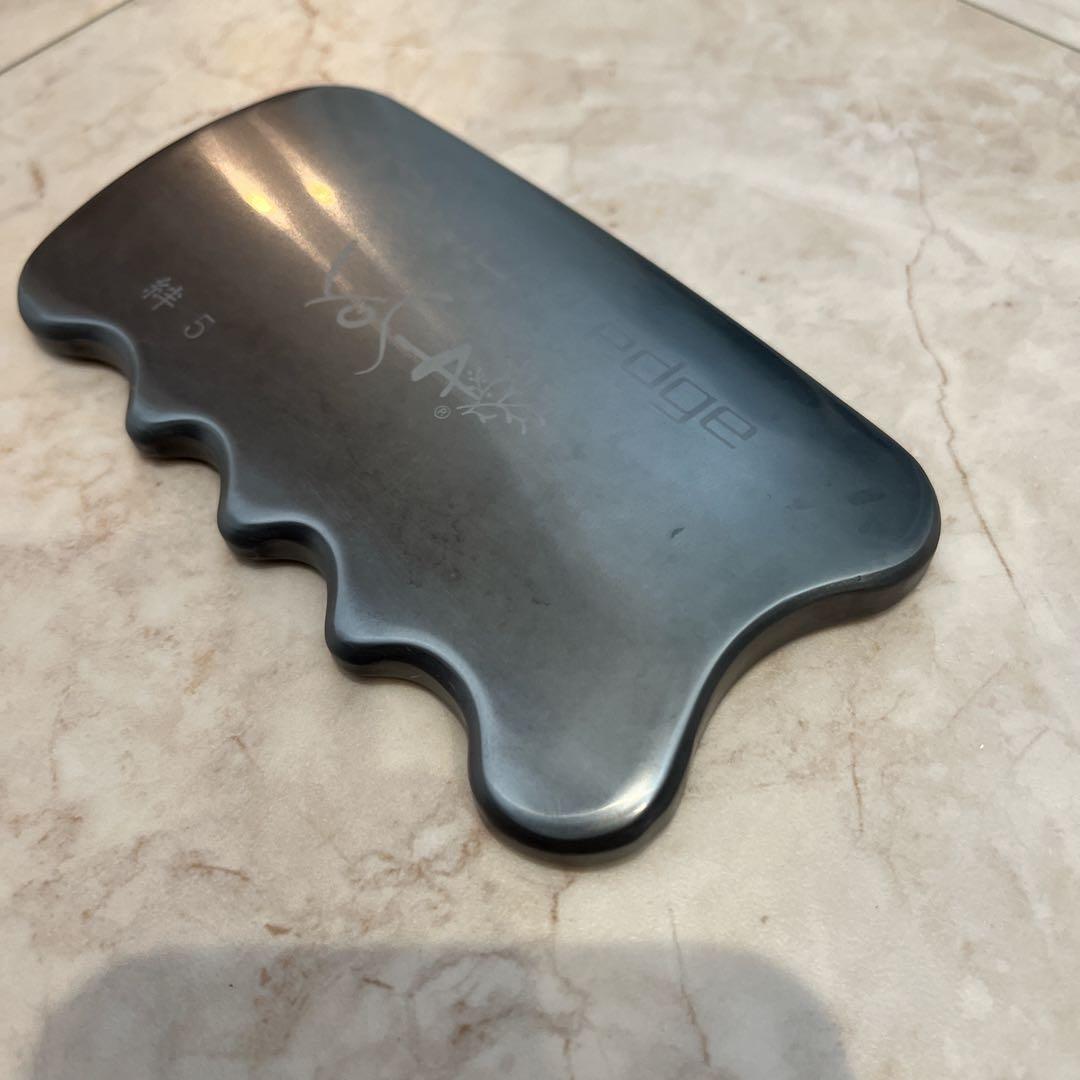 【ぶどう様】最終価格！YOSA 美顔用品　箱付き　チタニウムエッジ　ヨサ