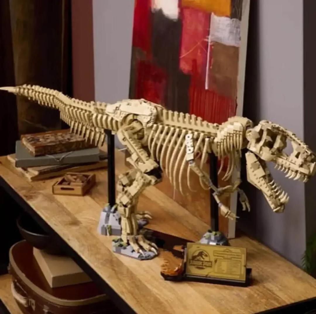 ブロック 互換品 ティラノサウルス - メルカリ