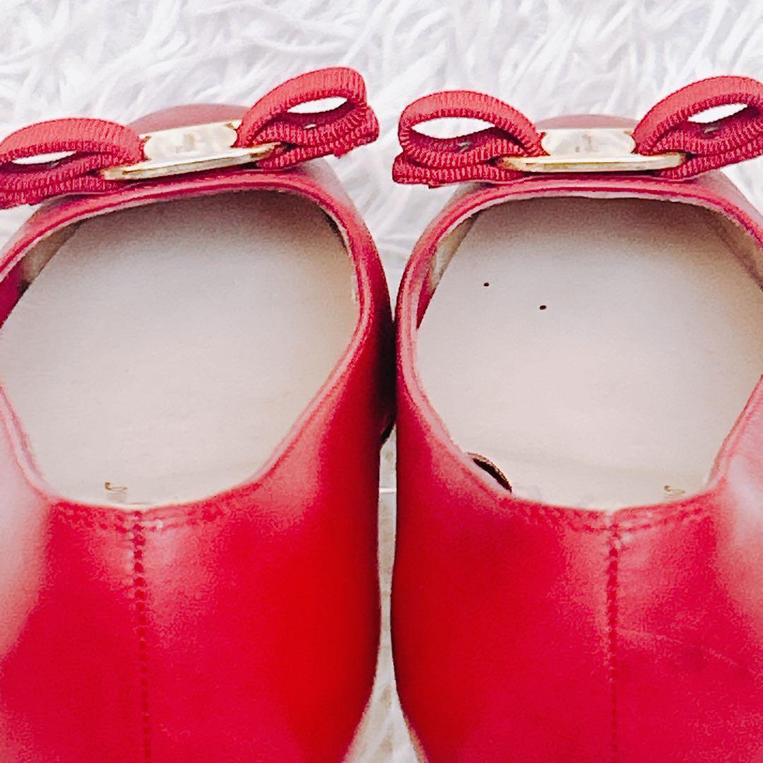 フェラガモ　パンプス　ヴァラ　リボン　ゴールド金具　赤　7.5C 24.5