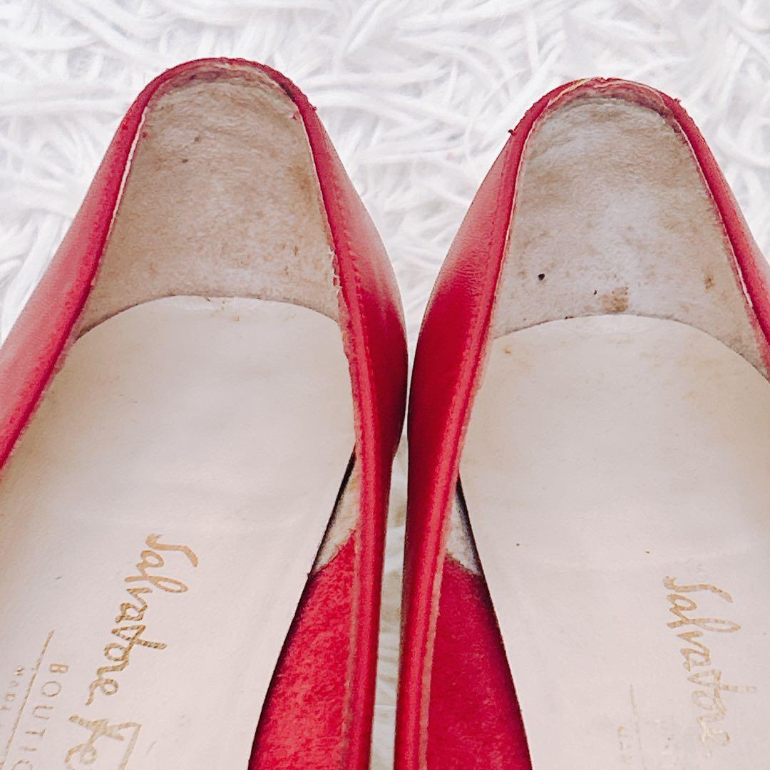 フェラガモ　パンプス　ヴァラ　リボン　ゴールド金具　赤　7.5C 24.5