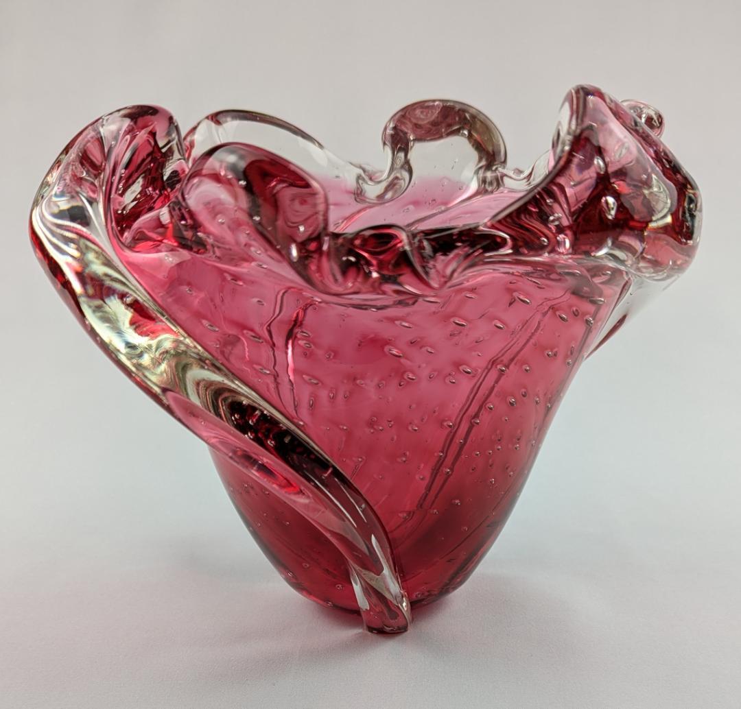 岩田藤七　紅牡丹　吹きガラス