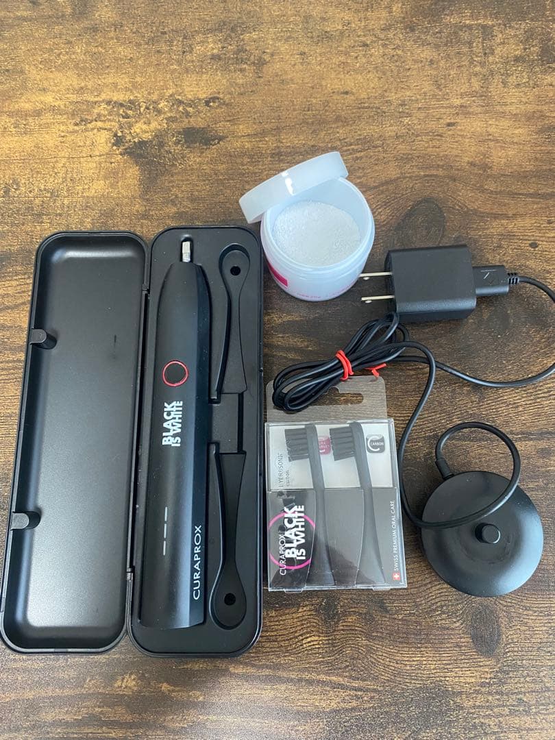 CURAPROX BLACK IS WHITE 電動歯ブラシ本体/充電器 Amazon.co.jp: クラプロックス 音波式電動歯ブラシ ブラックイズ