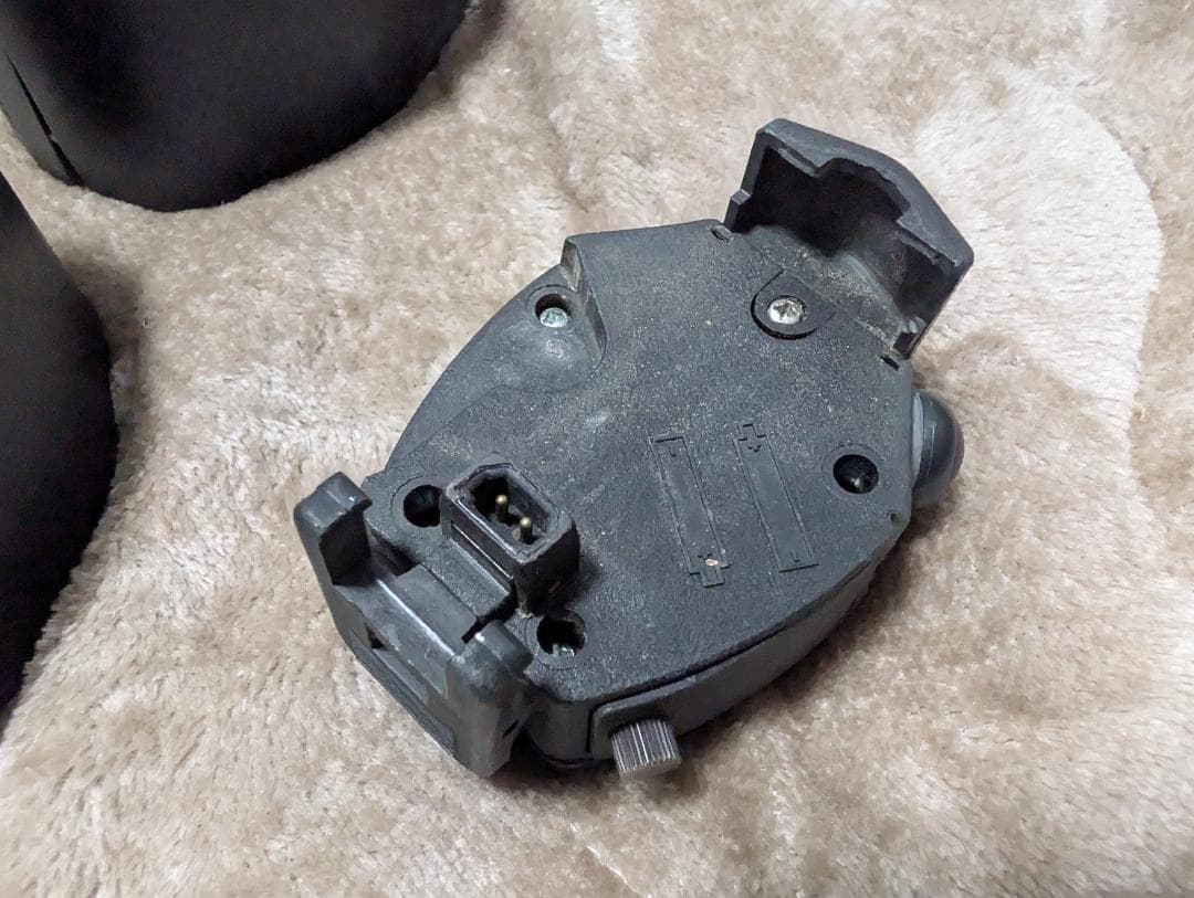 官品) 台湾陸軍T3-102 ガスマスクフィルター、スピーカー(中華民国)