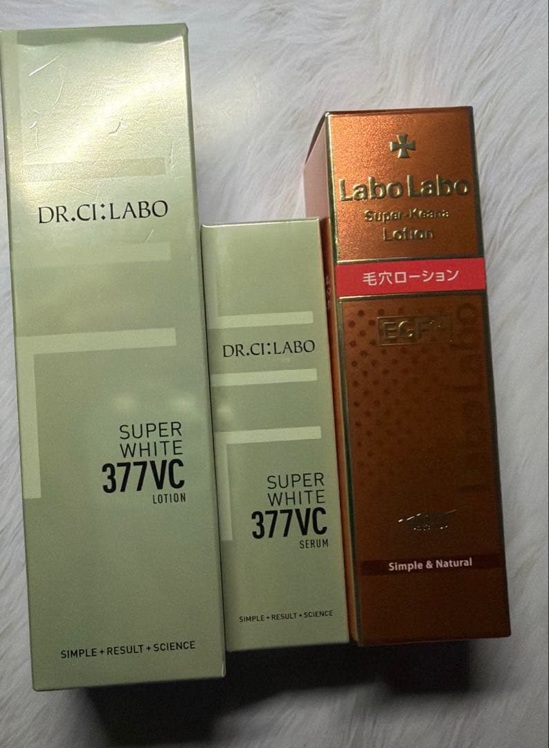 化粧水、美容液、ふきとり化粧水、3点セット