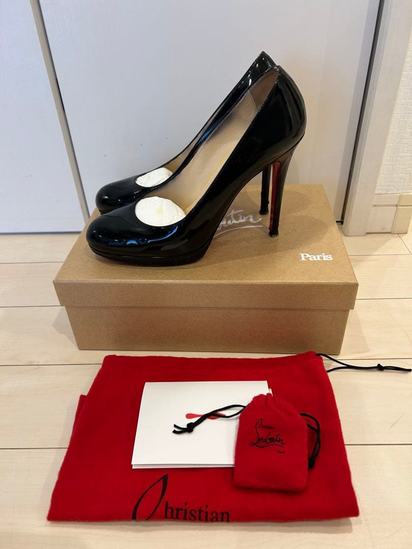 Christian Louboutin 黒 ハイヒール　38