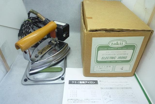 美品　タキイ　4型自動アイロン 洋裁学校予備品　和裁　洋裁　業務用アイロン