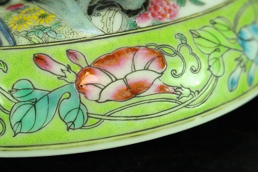 中国美術 粉彩 細密 花鳥紋 蓋物 乾隆年製 金彩 書(K-A384) - メルカリ