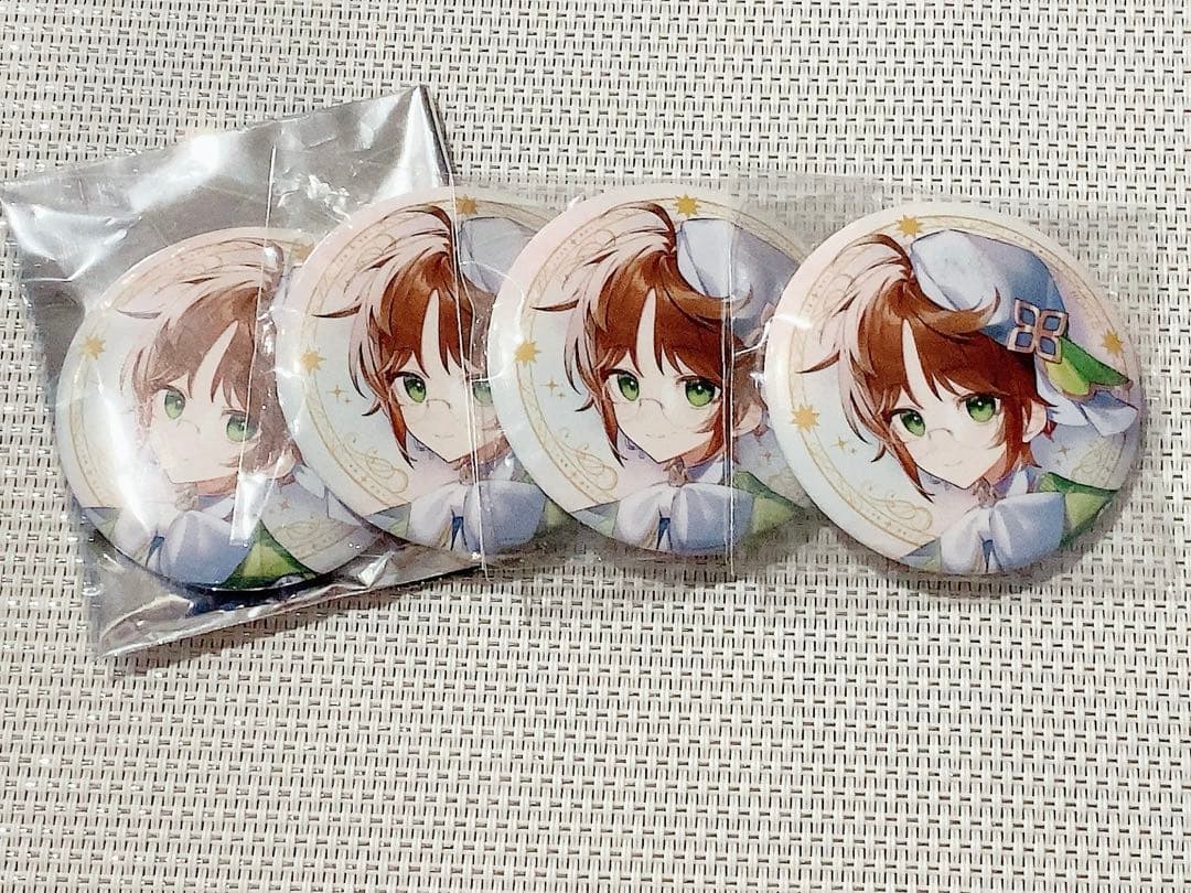 小豆沢三斗 缶バッジ 4個セット - メルカリ