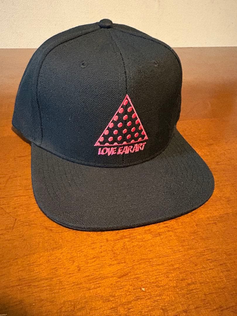 【LOVE EAR ART】HRCSイベント限定 キャップ ブラック ピンク刺繍