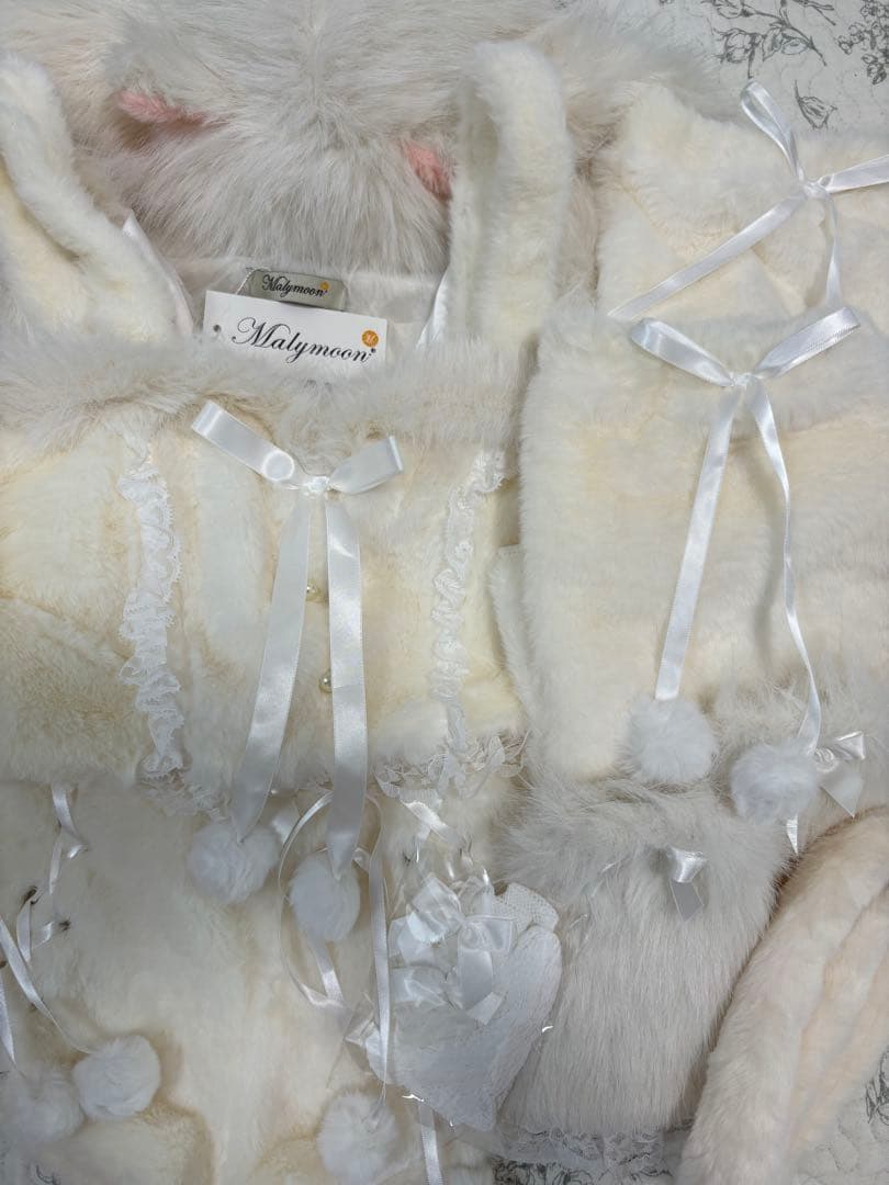 Malymoon マリームーン ふわふわメレンゲリボンキャットサンタ白 タグ