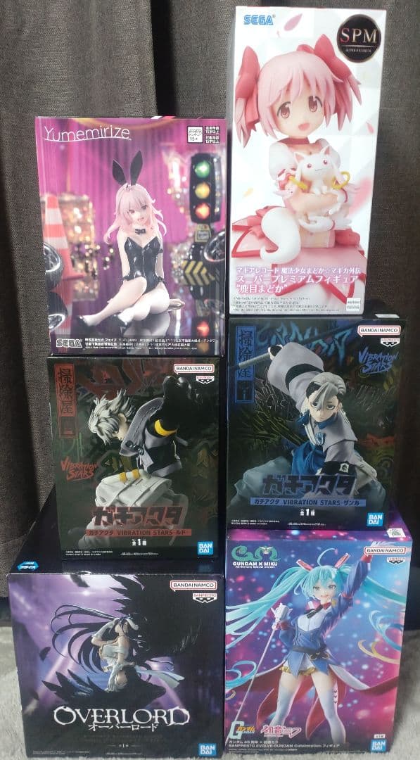 最新プライズフィギュア6点まとめ売り　初音ミク　ガチアクタ　マギレコ等